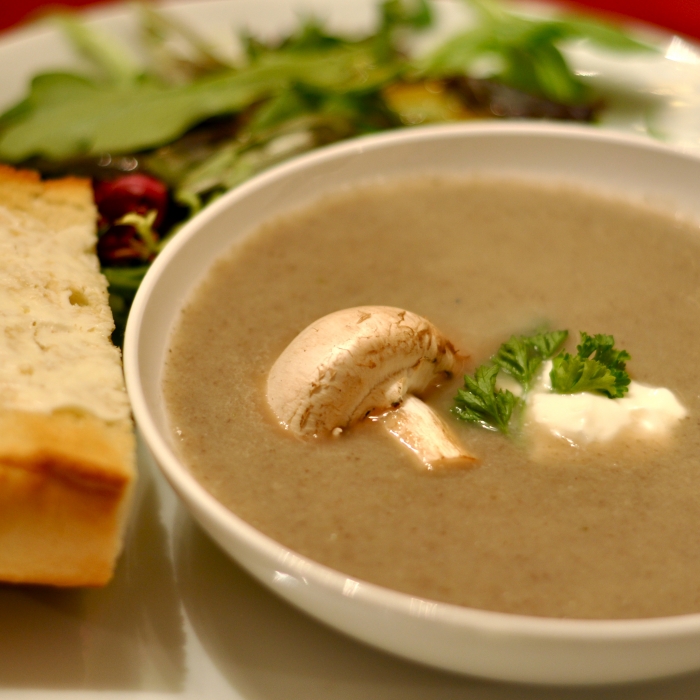 Cream of mushroom soup with brandy de jerez 